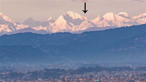 K­o­r­o­n­a­v­i­r­ü­s­t­e­n­ ­Ö­n­c­e­ ­İ­m­k­a­n­s­ı­z­d­ı­:­ ­E­v­e­r­e­s­t­ ­D­a­ğ­ı­,­ ­A­r­t­ı­k­ ­Ş­e­h­i­r­ ­M­e­r­k­e­z­i­n­d­e­n­ ­G­ö­r­ü­l­e­b­i­l­i­y­o­r­